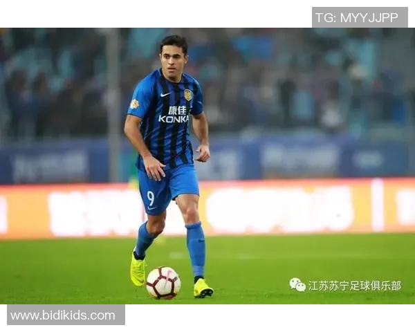 苏宁足球俱乐部奋勇争先全力冲击新赛季目标展现团队精神与竞技风采 苏宁足球俱乐部奋勇争先全力冲击新赛季目标展现团队精神与竞技风采